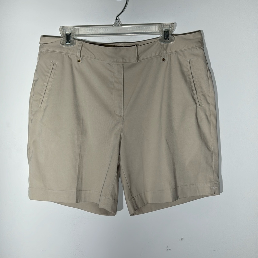 Lady Hagen Beige Shorts Size 12